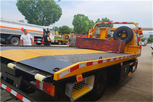 渝水附近拖车电话号码服务